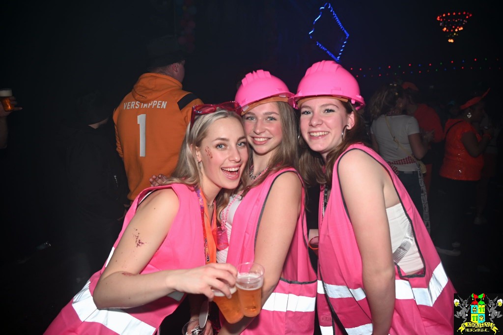 ../Images/Kick off 2025 364.jpg